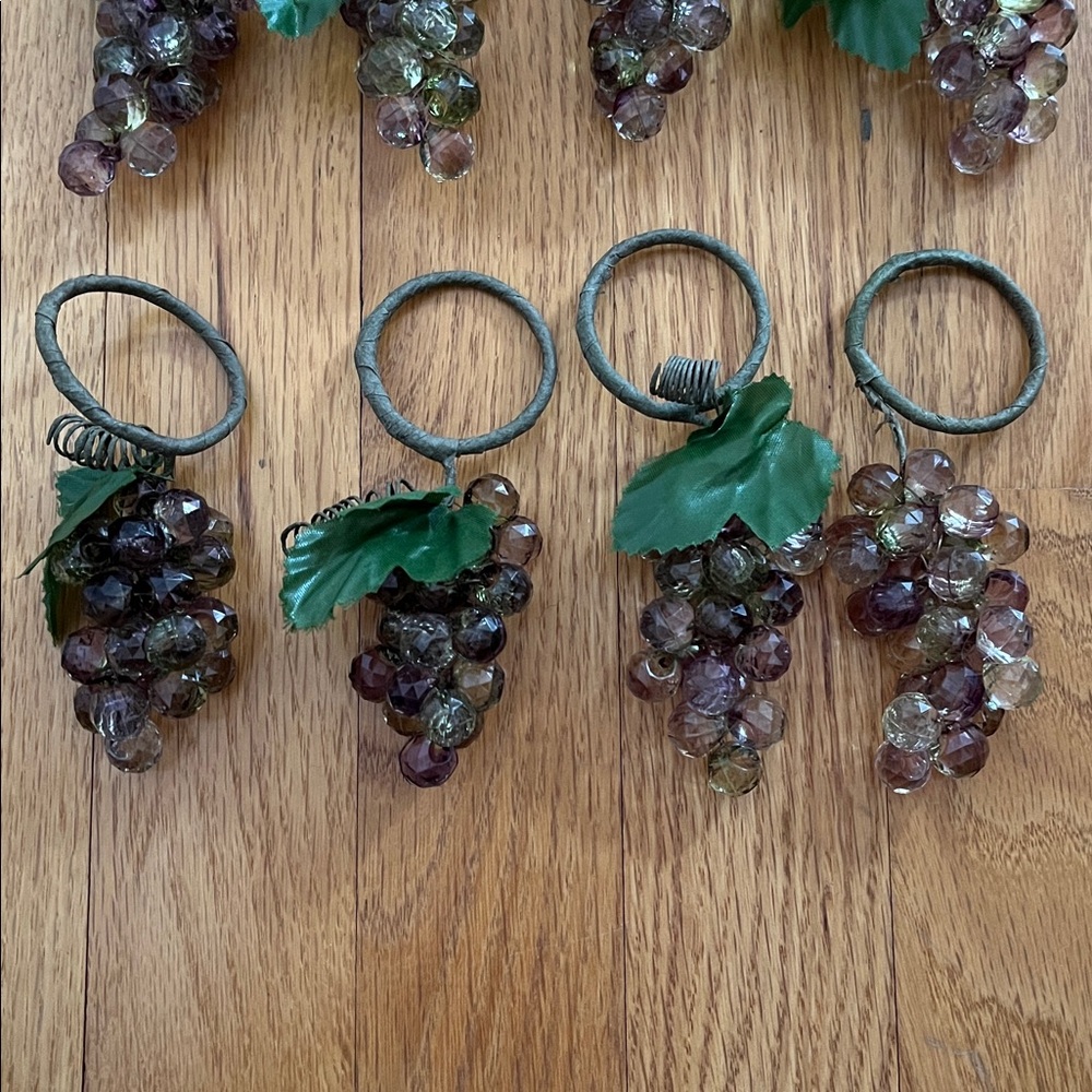 Acrylic Grape Napkin Rings - Picture 3 of 7